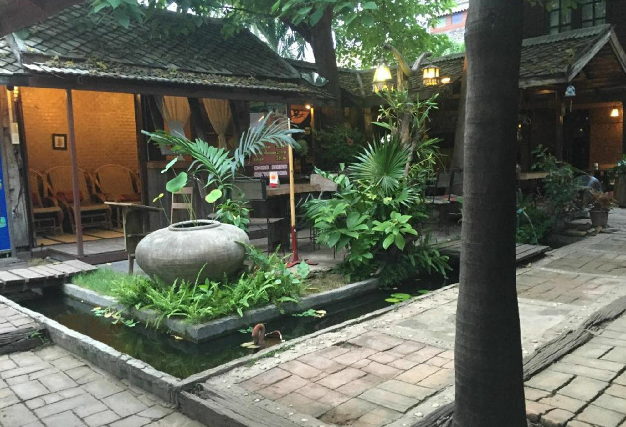 Baanlansa Bed&Bar Ξενοδοχείο Τσιάνγκ Μάι Εξωτερικό φωτογραφία